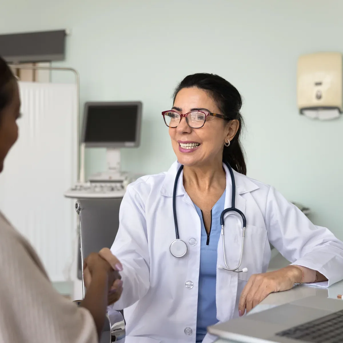 A Georgia Nephrology physician with a patient